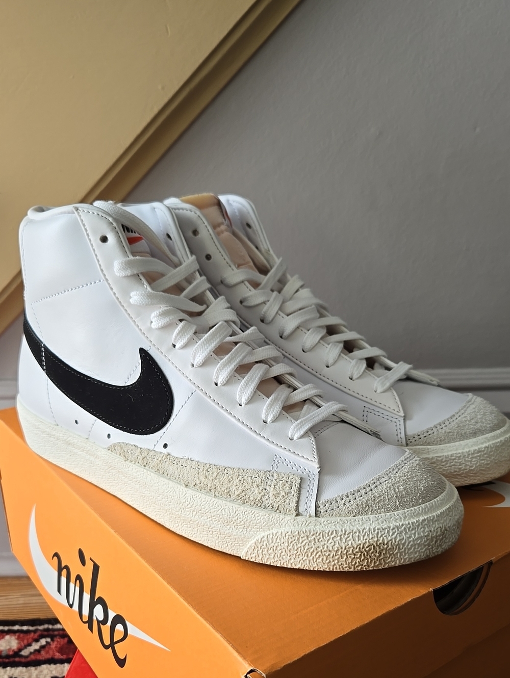 Nike Men's Blazer Mid '77 Vntg Sneakers